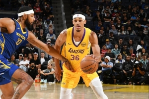 战队直播-麦穗丰：贝兹利运动能力出色&amp;防守不俗 提升持球进攻有望重返NBA